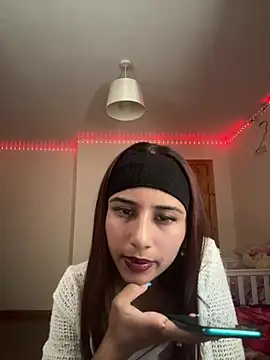 Snapshot of NextDoorMolly chatting on July 19, 4:11 pm NextDoorMolly online show from July 19, 4:11 pm