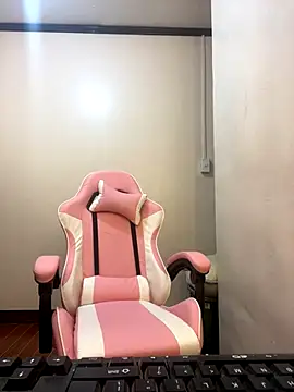 Snapshot of YourTSLovely chatting on November 25, 5:07 am YourTSLovely online show from November 25, 5:07 am