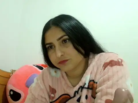 Snapshot of abril9393 chatting on July 21, 12:13 am abril9393 online show from July 21, 12:13 am