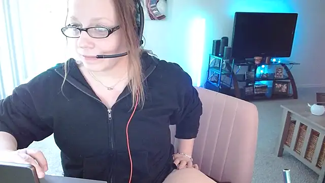 XxMs StarzxX online show from February 9, 4:55 pm