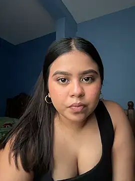 queen valki online show from August 7, 8:11 pm