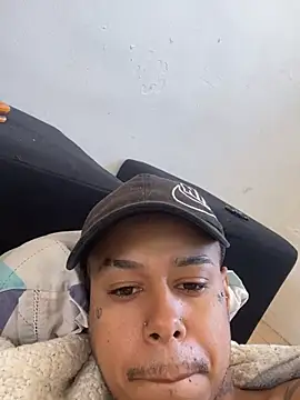 Snapshot of ccaiozito1999 chatting on July 16, 2:34 pm ccaiozito1999 online show from July 16, 2:34 pm