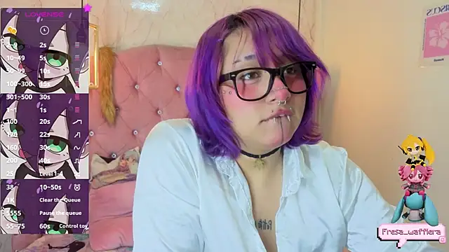 Snapshot of Fresa_wafflera_ chatting on July 22, 2:36 am Fresa wafflera online show from July 22, 2:36 am