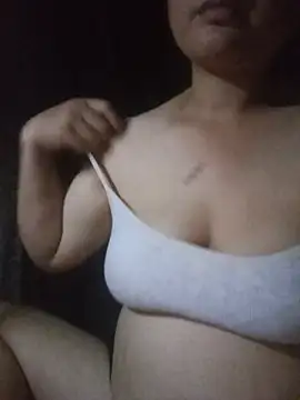 Jenny-rose online show from August 1, 1:32 pm