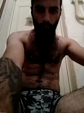 Snapshot of Cosmin78lov chatting on July 20, 5:15 pm Cosmin78lov online show from July 20, 5:15 pm