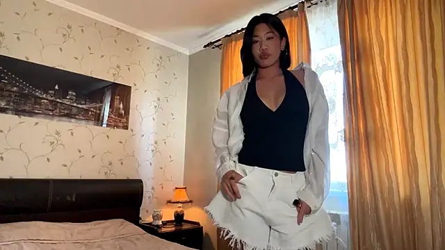 Snapshot of LesleyBobola chatting on July 30, 1:10 pm LesleyBobola online show from July 30, 1:10 pm