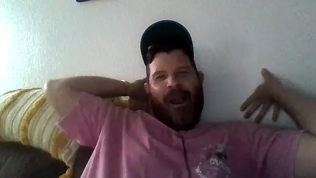 Snapshot of Cubby_Holes chatting on July 20, 2:52 pm Cubby Holes online show from July 20, 2:52 pm