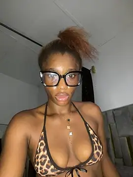 Nirahbeauty online show from July 22, 4:21 pm