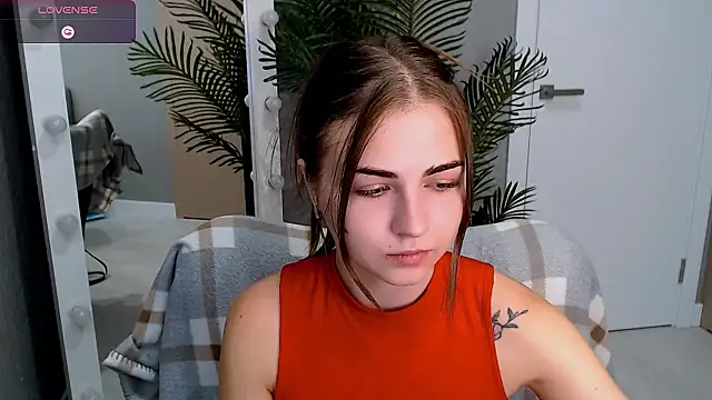 LiluBloom online show from July 30, 5:06 am