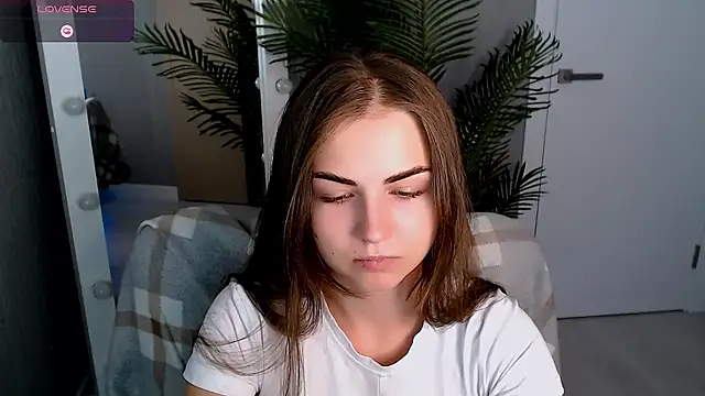 LiluBloom online show from August 1, 5:07 am