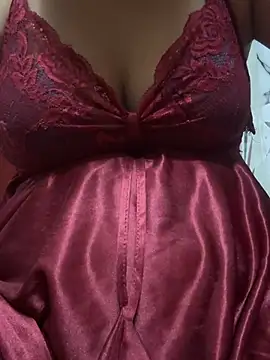 Snapshot of lusty_bhabh chatting on July 25, 5:10 pm lusty bhabh online show from July 25, 5:10 pm