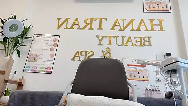 Snapshot of Katy_Bae chatting on November 4, 4:44 am Katy Bae online show from November 4, 4:44 am