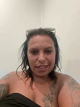 Snapshot of SexyPoppea chatting on July 24, 3:32 pm SexyPoppea online show from July 24, 3:32 pm