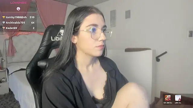 Snapshot of Giselle_Fox chatting on July 28, 9:14 pm Giselle Fox online show from July 28, 9:14 pm