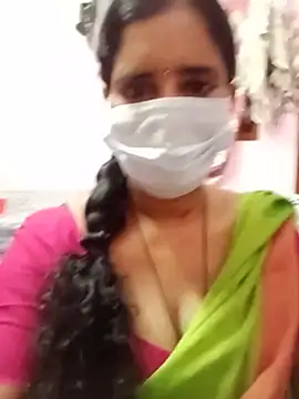 Snapshot of radhika78990 chatting on July 23, 2:48 pm radhika78990 online show from July 23, 2:48 pm