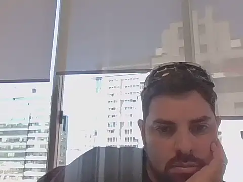 Snapshot of robredoj chatting on October 17, 5:15 pm robredoj online show from October 17, 5:15 pm