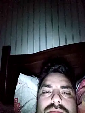 Snapshot of robredoj chatting on October 31, 3:18 am robredoj online show from October 31, 3:18 am