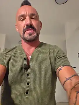 Snapshot of publicnakedman chatting on July 24, 2:20 am publicnakedman online show from July 24, 2:20 am