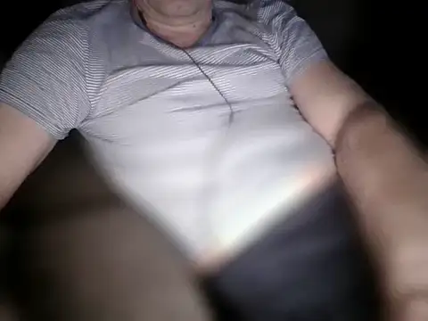 Snapshot of trebor600 chatting on February 13, 8:24 pm trebor600 online show from February 13, 8:24 pm