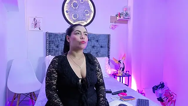 kyana cream online show from July 25, 12:03 pm