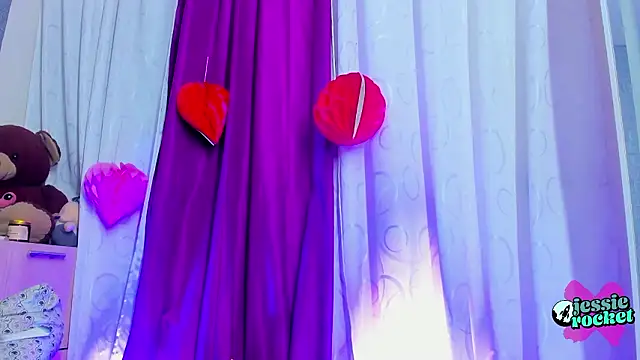 jessierocketx online show from March 13, 8:37 pm