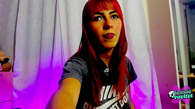 jessierocketx online show from April 27, 9:57 pm