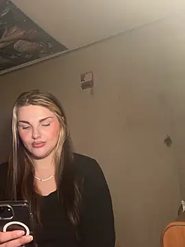 lulbabbby online show from August 8, 4:03 am
