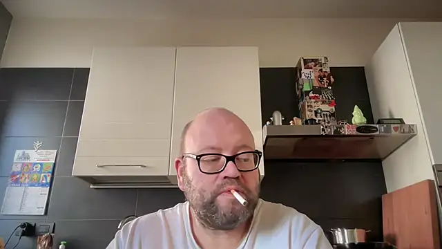 theitalianbear online show from January 15, 1:37 pm