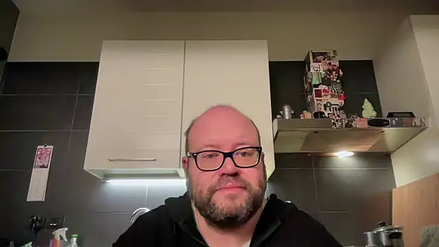 theitalianbear online show from April 23, 3:19 am