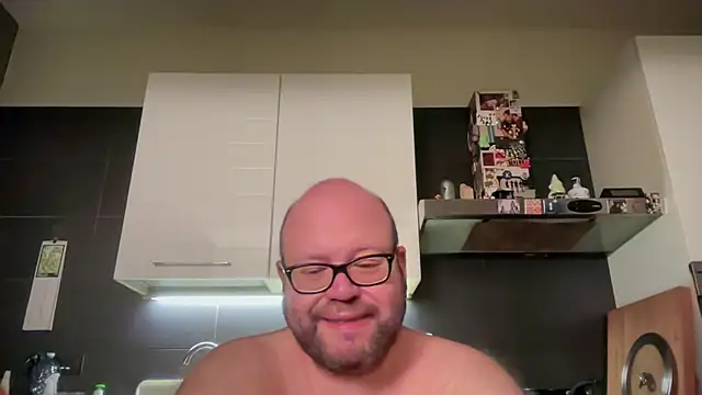 theitalianbear online show from May 15, 11:34 pm