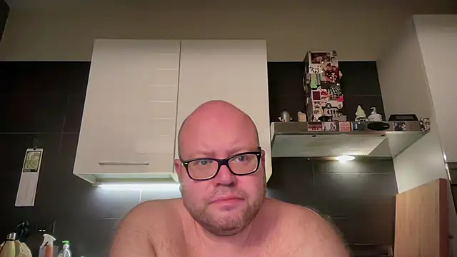 theitalianbear online show from May 28, 2:09 am