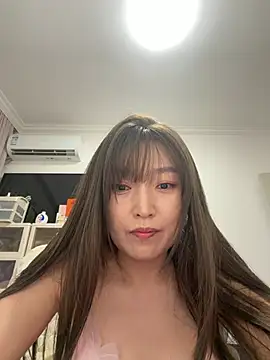 Snapshot of LingYuexi chatting on July 26, 5:20 pm LingYuexi online show from July 26, 5:20 pm