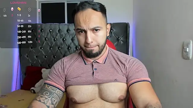 mrloganfuck1 online show from July 18, 5:44 am
