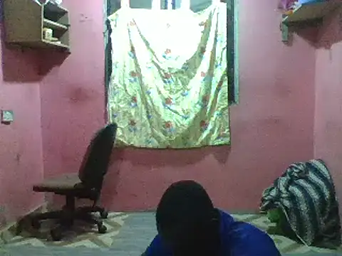 Snapshot of blakkvirus chatting on February 11, 10:18 pm blakkvirus online show from February 11, 10:18 pm