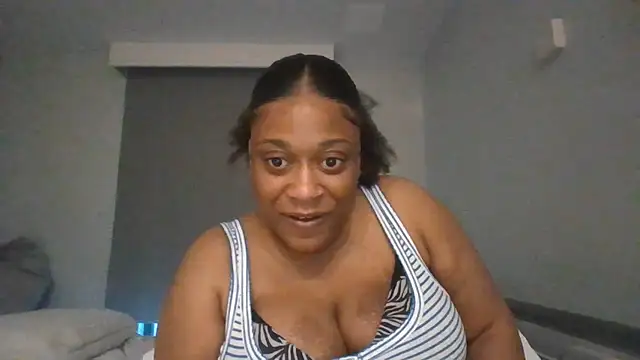 chelseabea online show from July 28, 8:01 pm