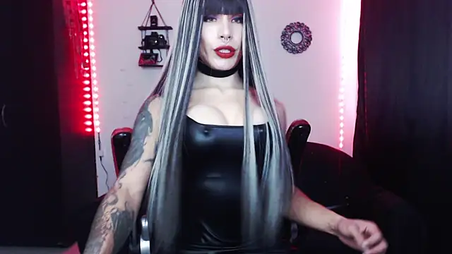 april simons2 online show from January 9, 5:00 pm