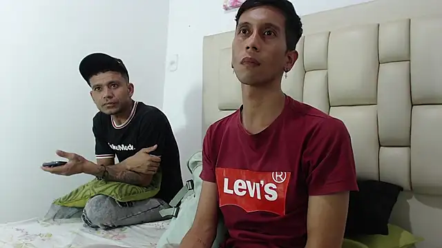 Snapshot of Ander_jhon chatting on August 3, 7:39 pm Ander jhon online show from August 3, 7:39 pm