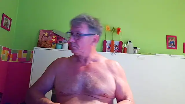 capitaine111 online show from August 1, 1:27 am