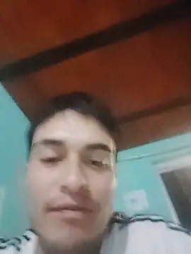 Snapshot of Kamiyessi chatting on July 31, 2:33 am Kamiyessi online show from July 31, 2:33 am