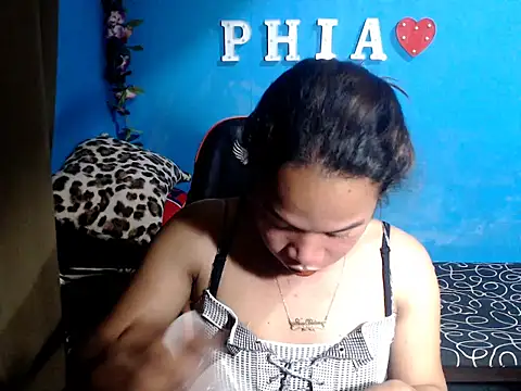venustheg0ddess online show from May 3, 9:10 pm