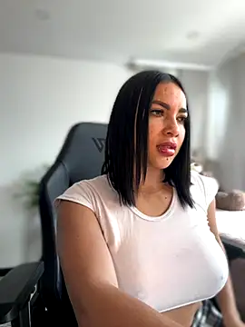 HannaBeckett online show from November 25, 12:27 pm