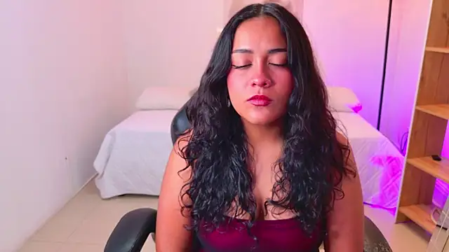 Raven  rose  online show from August 5, 12:08 pm