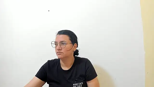 Snapshot of MARILYN_GARCIA chatting on November 15, 3:08 pm MARILYN GARCIA online show from November 15, 3:08 pm