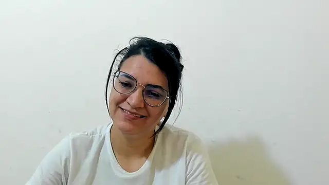 Snapshot of MARILYN_GARCIA chatting on November 19, 4:07 pm MARILYN GARCIA online show from November 19, 4:07 pm