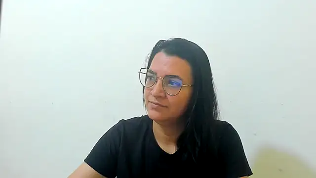 Snapshot of MARILYN_GARCIA chatting on November 20, 1:33 pm MARILYN GARCIA online show from November 20, 1:33 pm