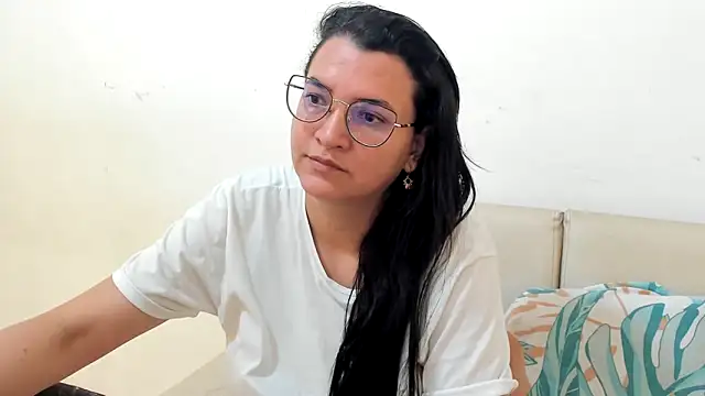 MARILYN GARCIA online show from March 10, 4:01 pm