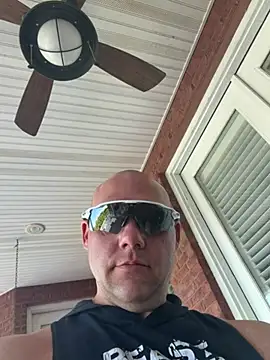 kinkyjorge89 online show from August 5, 1:47 pm