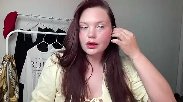 rich lily online show from August 4, 9:50 pm