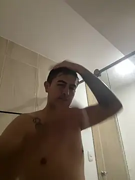 Snapshot of Maxi_lopez chatting on August 5, 4:59 am Maxi lopez online show from August 5, 4:59 am