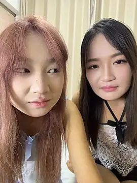 yayaluo770 online show from August 6, 11:23 am